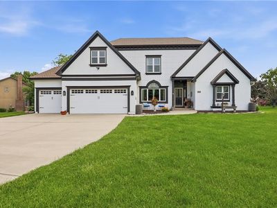 4215 SE Paddock Dr, Lees Summit, MO, 64082