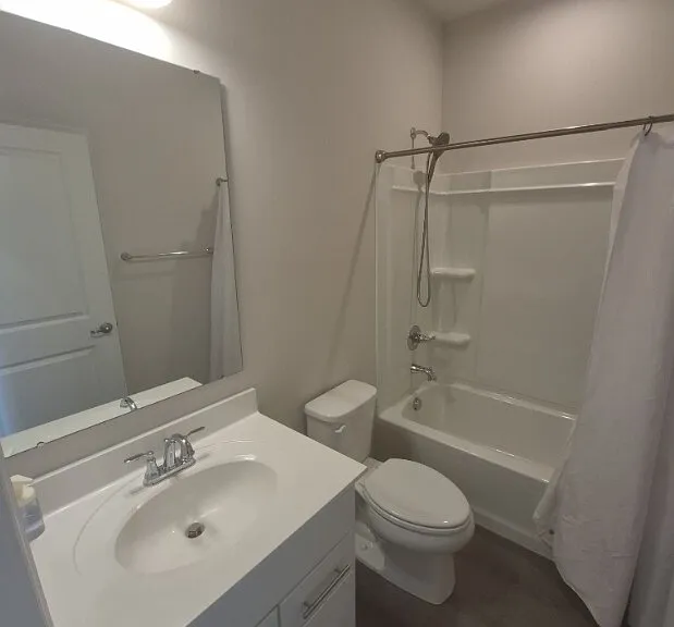 18 Wentworth Ln — Photo 14