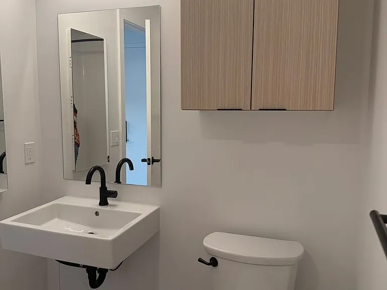 Rainford Apartments — Photo 45