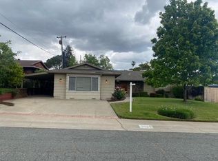 7025 Woodknoll Way, Carmichael, CA 95608