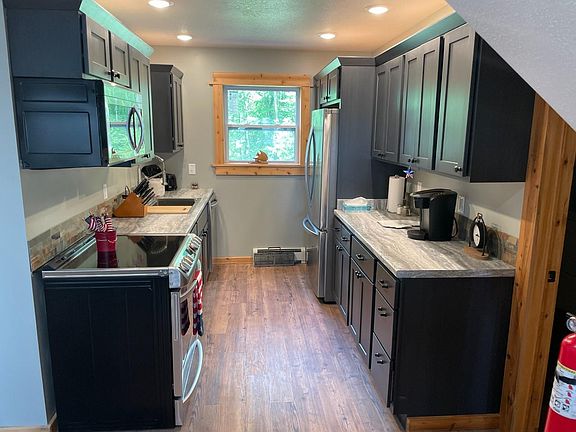 3rd image of 2729 Lakewood Dr