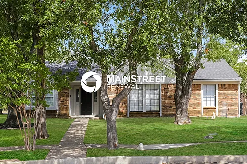 2401 Cypress Dr Photo 1