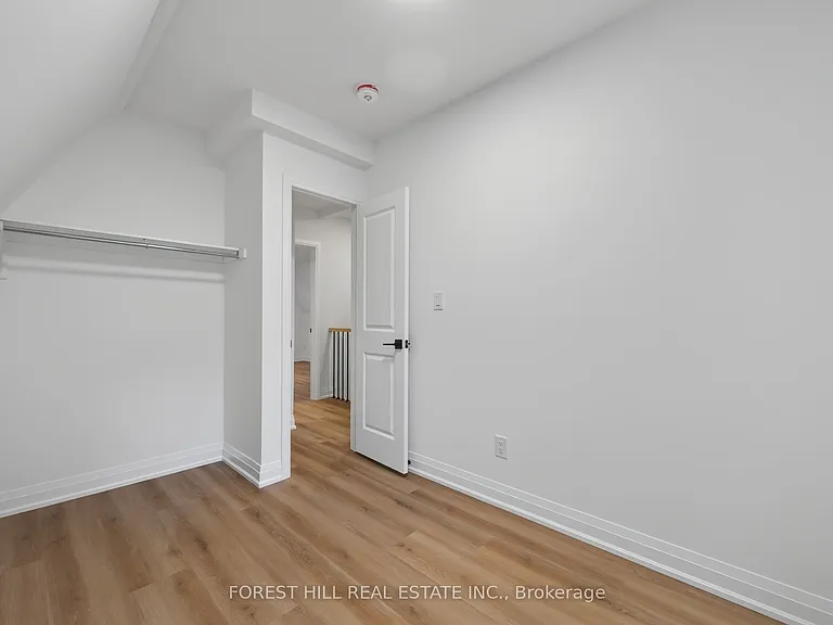 221 Churchill Ave #R — Photo 31