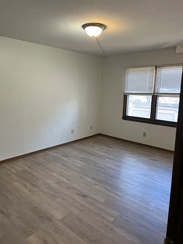 7815 Douglas Ave #203 Photo 1