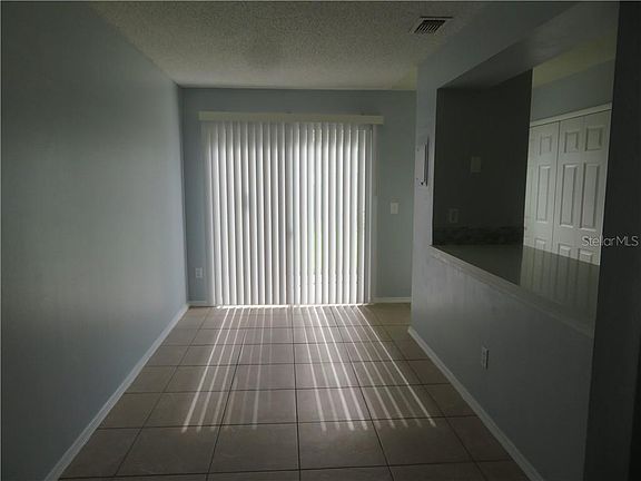 5th image of 607 Casa Park Court D