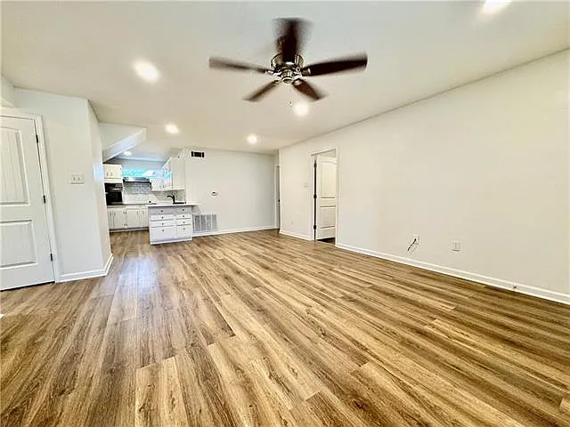 5116 Avron Blvd — Photo 6