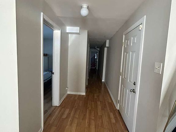 3rd image of 6201 S Dorchester Ave