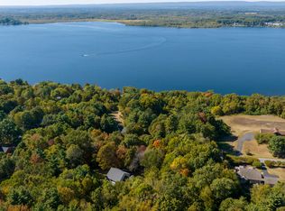 28 Hill Rd, Stillwater, NY 12170