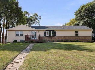 3006 56th Ave W, Milan, IL
