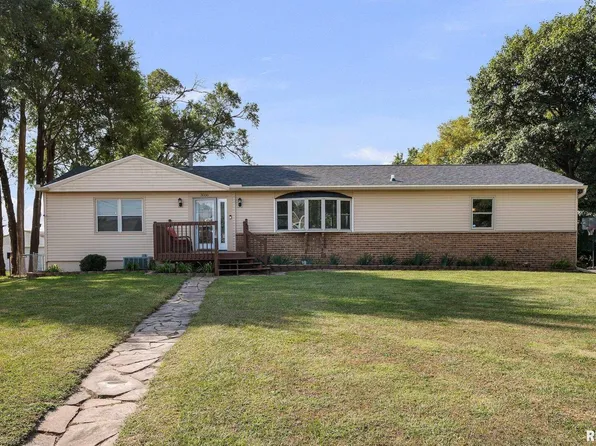 3006 56th Ave W, Milan, IL 61264