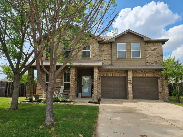 2904 Big Horn Bluff Ct, Fort Worth, TX 76108