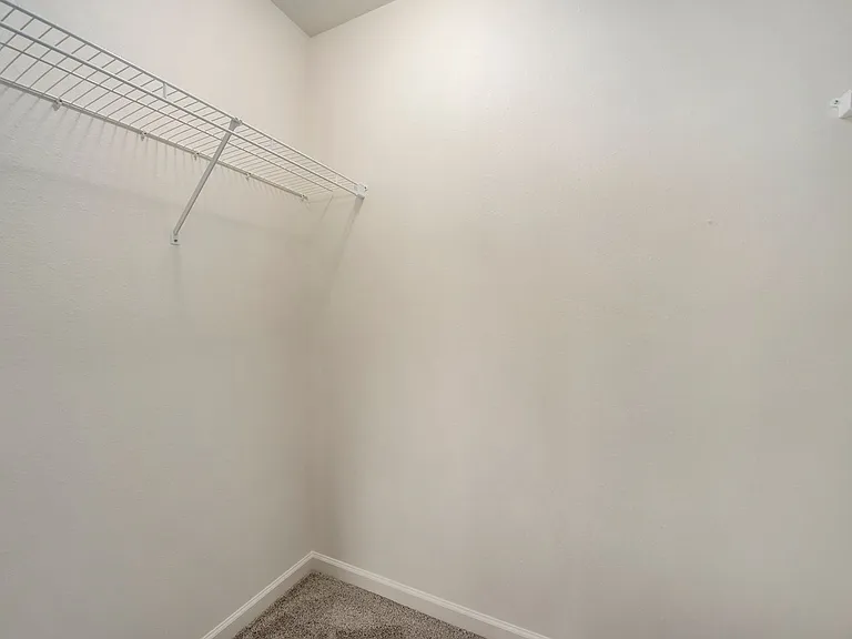 4340 Briarhill Dr — Photo 9