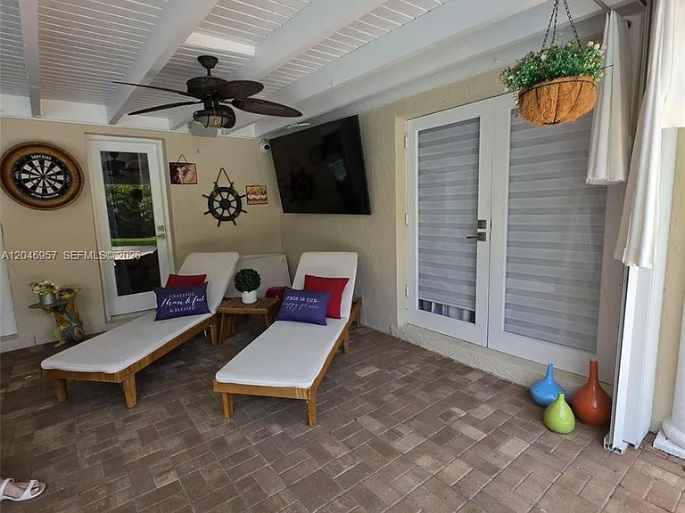 9760 SW 148th St #STUDIO — Photo 10