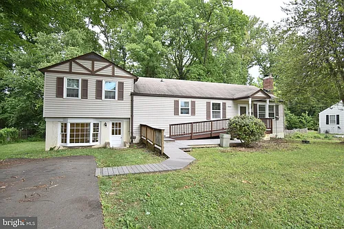 7804 Ridgewood Dr Photo 1