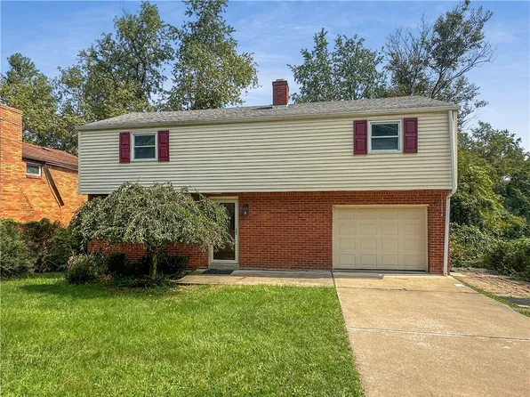 1206 Irene Ln, Pittsburgh, PA 15236