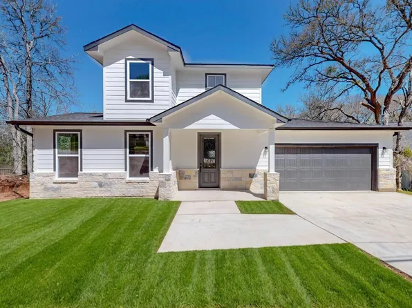 176 Kaelepulu Dr, Bastrop, TX 78602