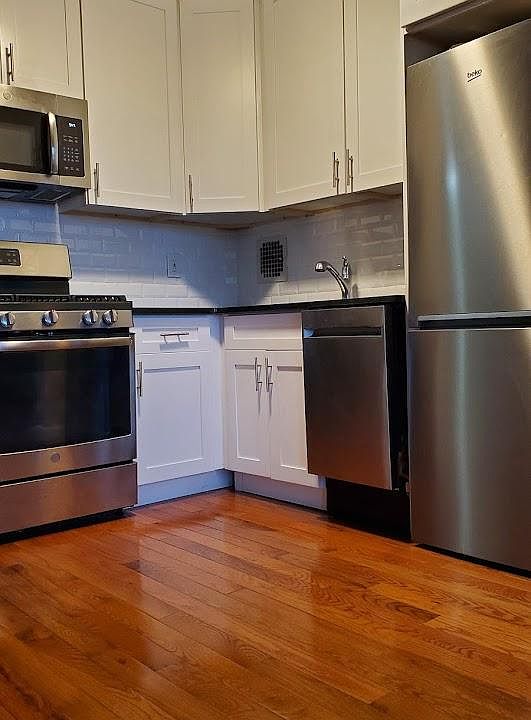 1st image of 1910 Parsons Blvd APT 3