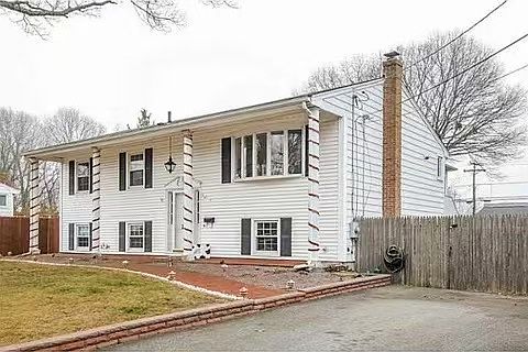1st image of 160 Wellington Ave