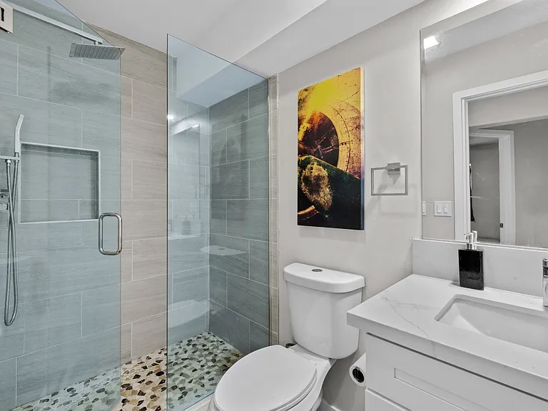 5617-21 Dorothy Drive - 5621 — Photo 12