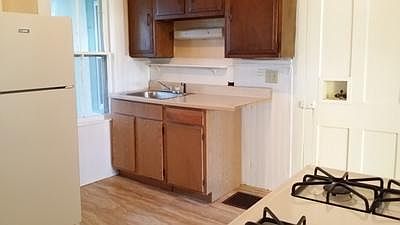 4th image of 75 Barrett Ave