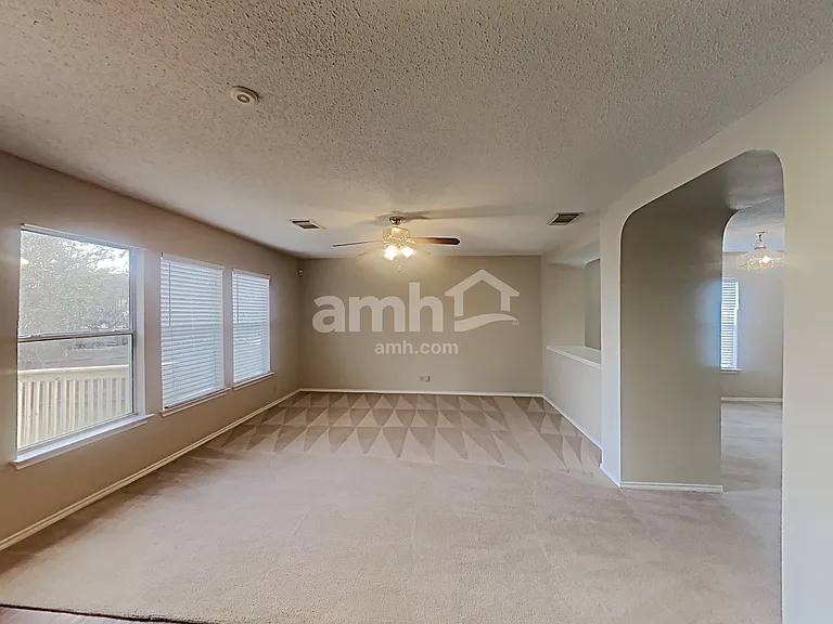 7310 Cortland Crk — Photo 4
