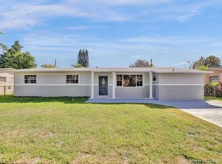 42 East Dr, North Miami Beach, FL 33162