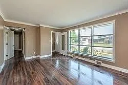 4 bed, $2,300 — Photo 2