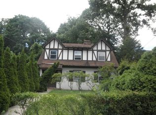 518 Palmer Rd, Yonkers, NY 10701