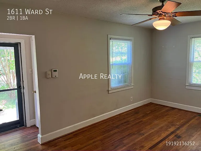 1611 Ward St — Photo 2