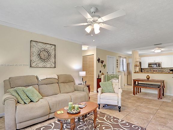 4th image of 6545 SE Federal Hwy APT 204