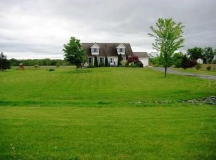 500 McKnight Rd, Schodack Landing, NY 12156