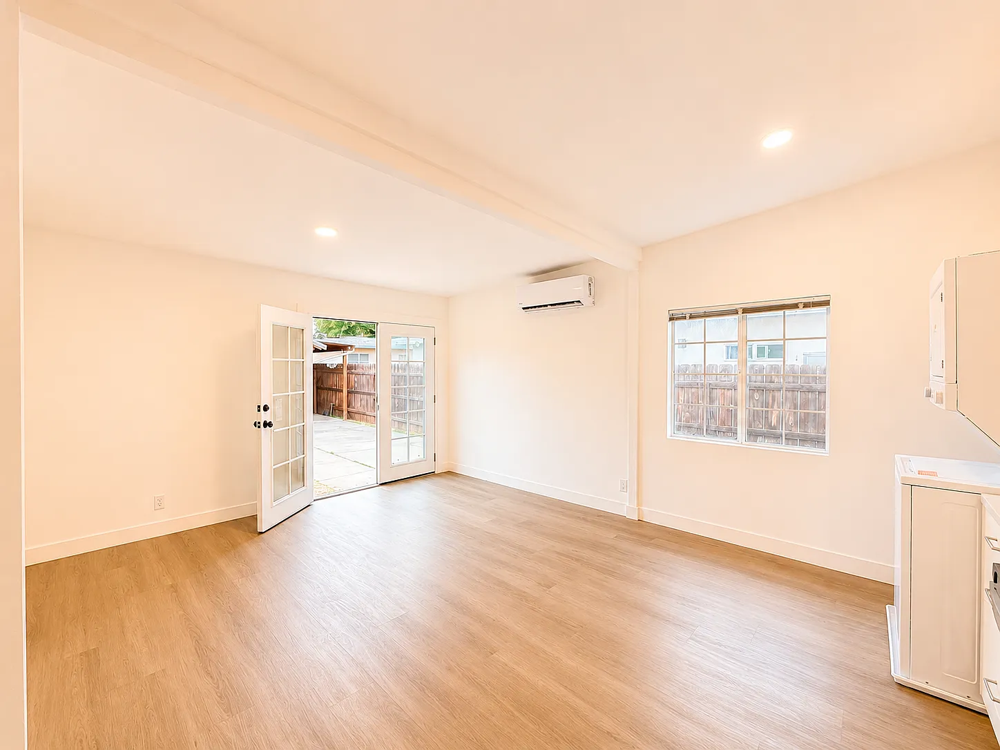 1 bed, 750 sqft, $2,499 — Photo 3
