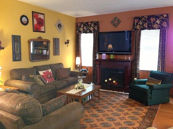 4th image of 612 Stearn Dr