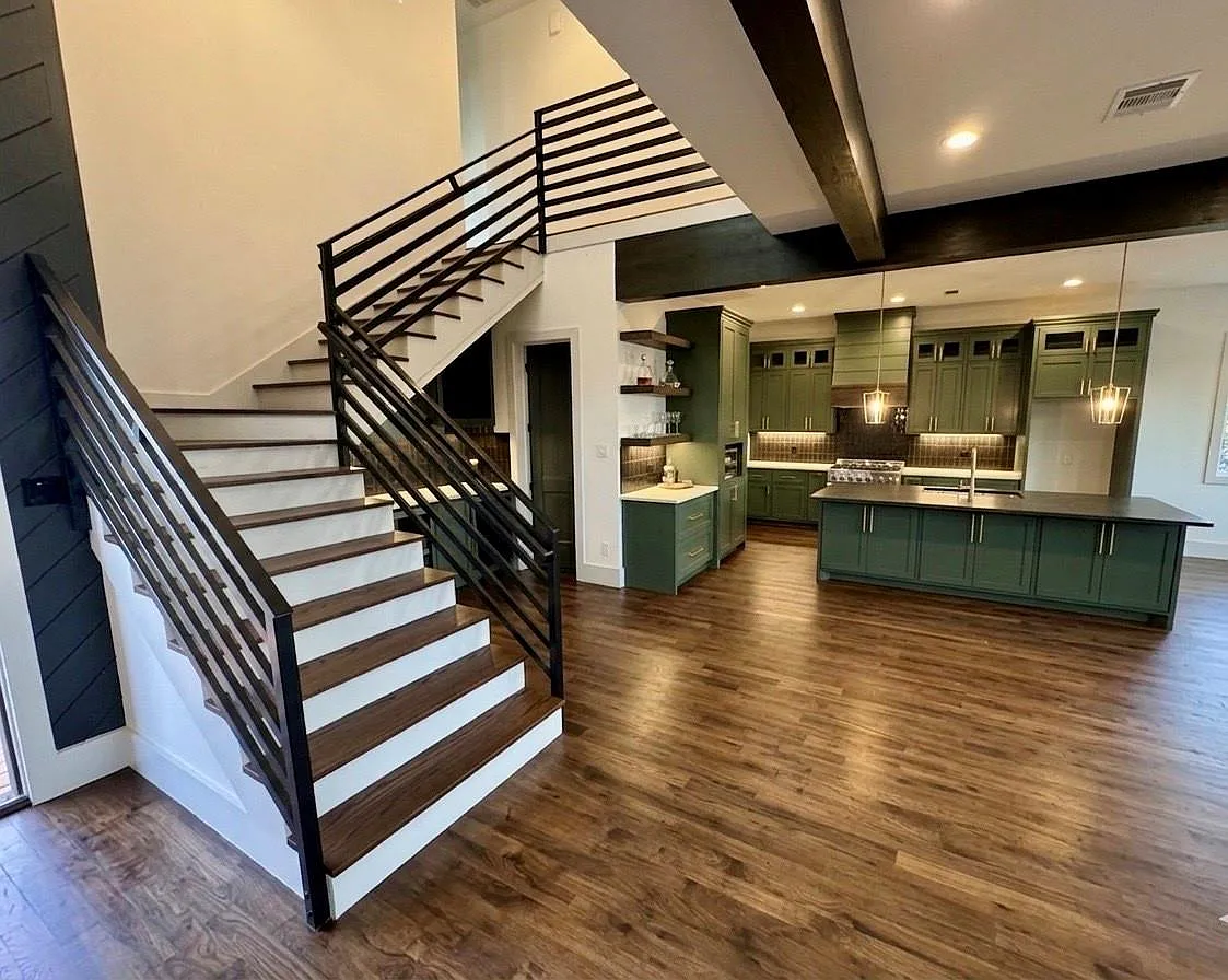 3 bed, 3.5 bath, 2250 sqft, $3,500 — Photo 4