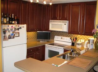 2044 N Rand Rd UNIT 206, Palatine, IL 60074