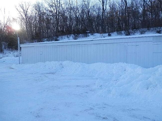 2nd image of W6253 Hwy 33