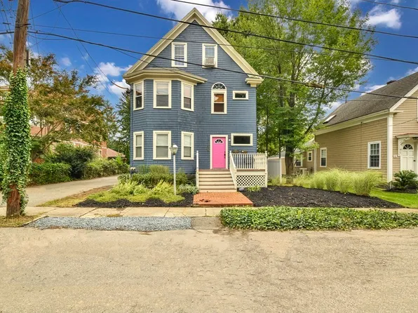 38 Pierce St, Milton, MA 02186