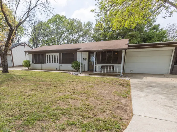 916 Gaye Ln, Arlington, TX 76012