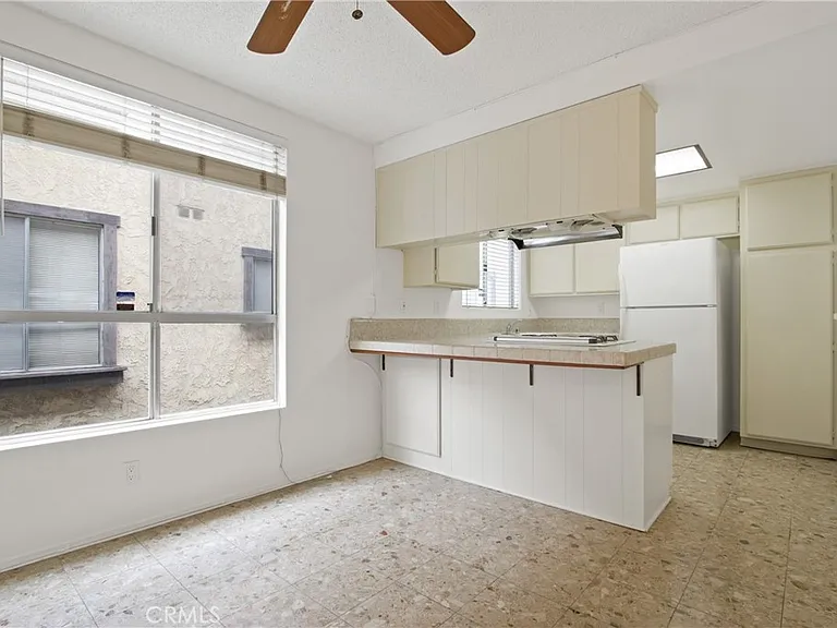 828 N Garfield Ave #B — Photo 5