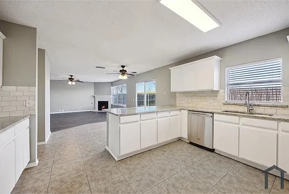 217 Amber Ridge Dr — Photo 6