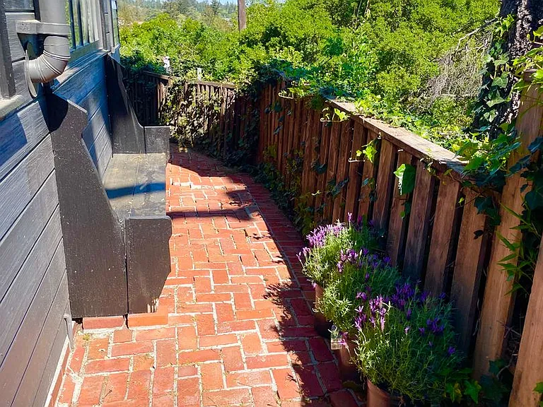 54 Cleland Ave — Photo 21