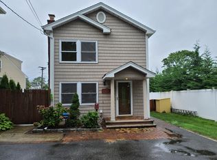 438 Lakeview Rd, Bellmore, NY 11710