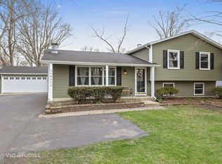 26W524 Jewell Rd, Winfield, IL 60190