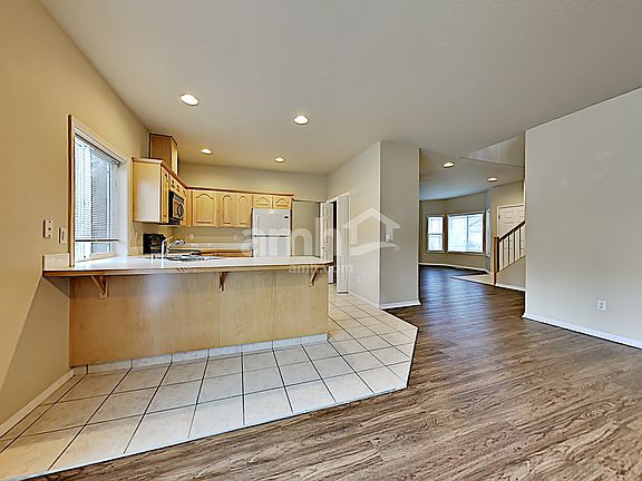 5th image of 8703 NE 84th St