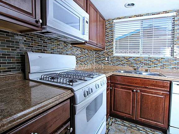 5th image of 6391 Pawlow Ave