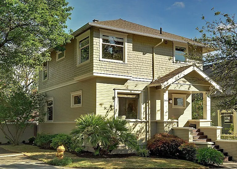 3100 E Jefferson St — Photo 1