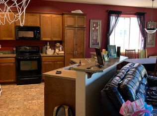 18180 Meadow Ave, Sandy, OR 97055