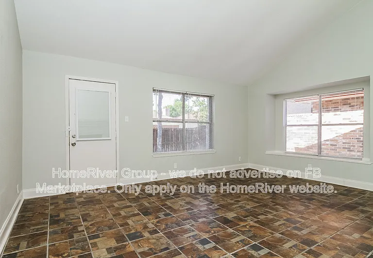 656 Fern Meadow Dr — Photo 5