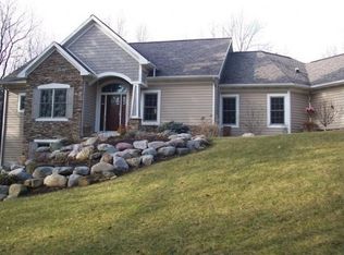 1585 Hawthorne Hills Dr SE, Ada, MI 49301