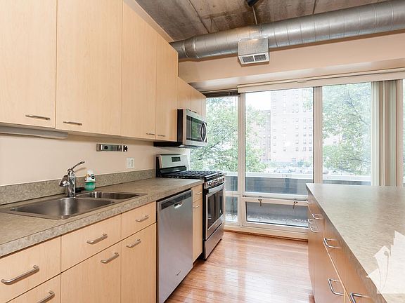 5th image of 1439 S Michigan Ave APT 204